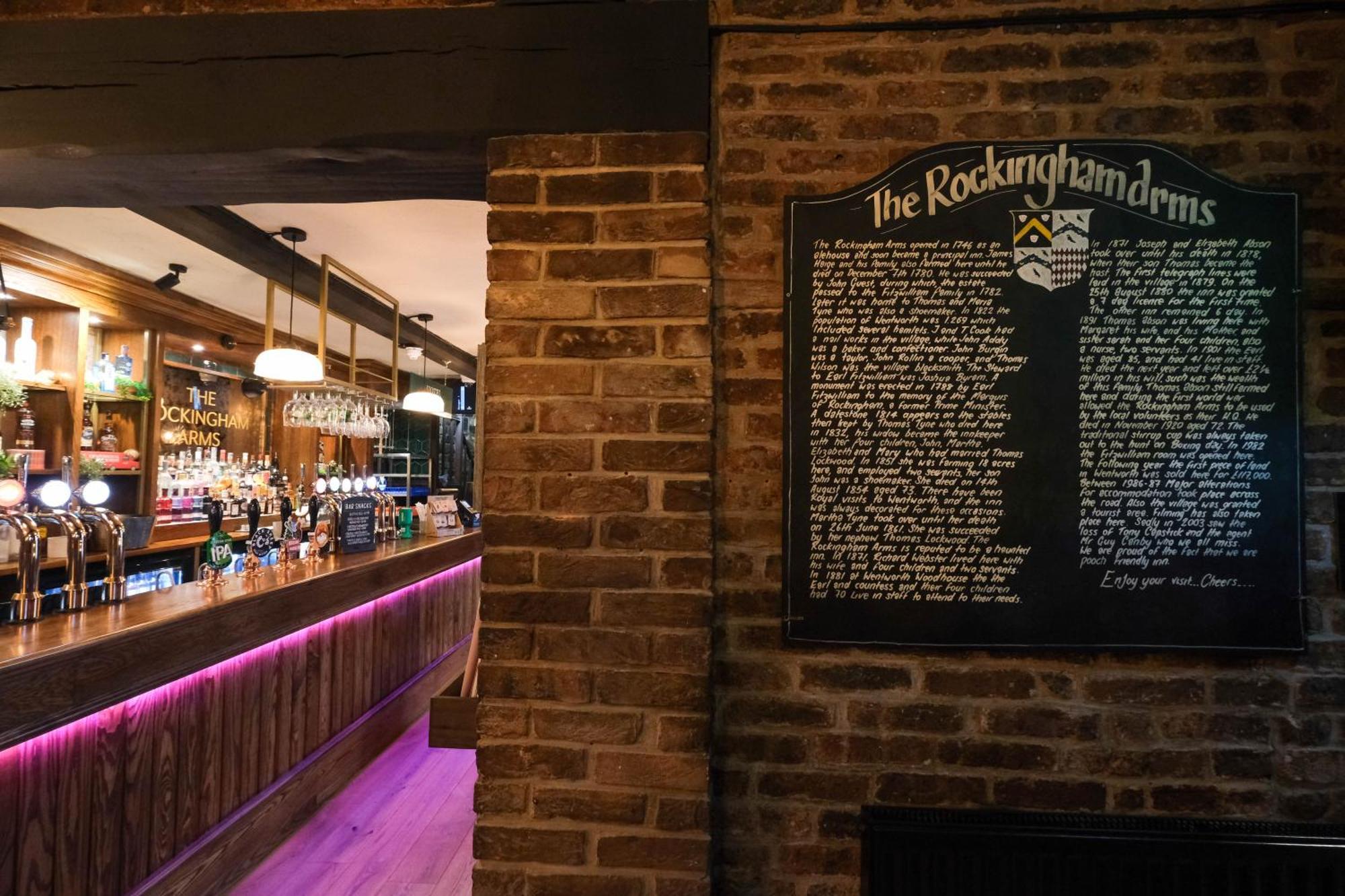Rockingham Arms By Greene King Inns Wentworth  エクステリア 写真