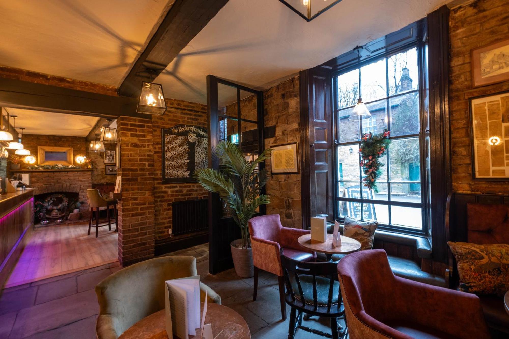 Rockingham Arms By Greene King Inns Wentworth  エクステリア 写真