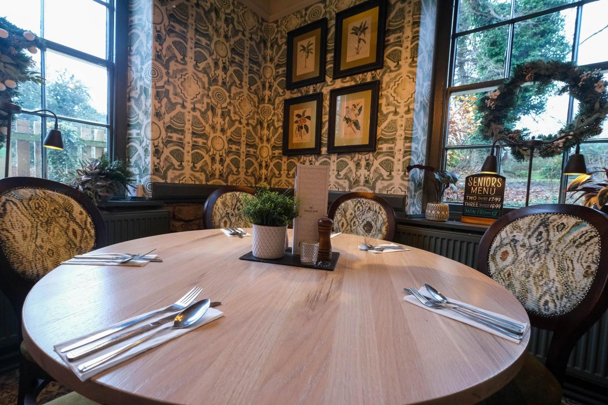 Rockingham Arms By Greene King Inns Wentworth  エクステリア 写真